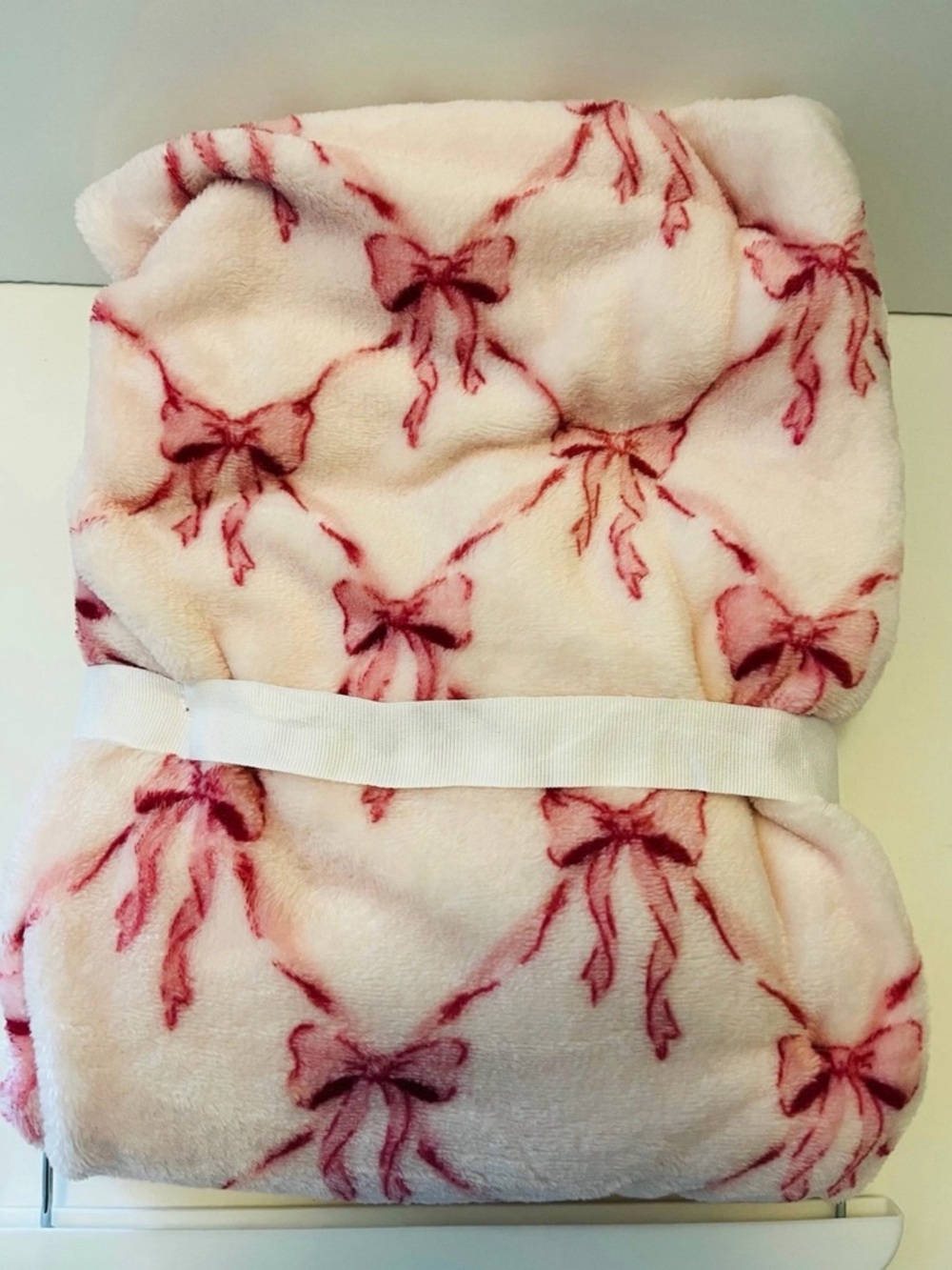 Adirondack Baby by Berkshire Blanket Pink with Dark Pink Bows - Picture 7 of 11